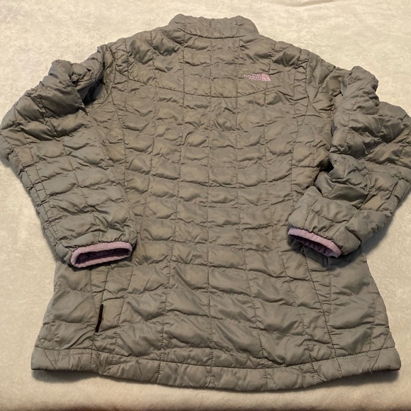 Grey and purple North Face jacket - Picture 2 of 10